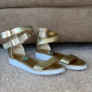 Bamboo Criss-Cross Platform Sandals